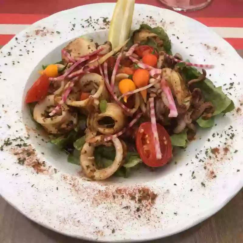 Le restaurant - Le Bouxon - Halsou - bien manger HALSOU