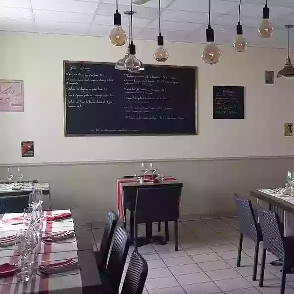 Le restaurant - Le Bouxon - Halsou - bon restaurant HALSOU